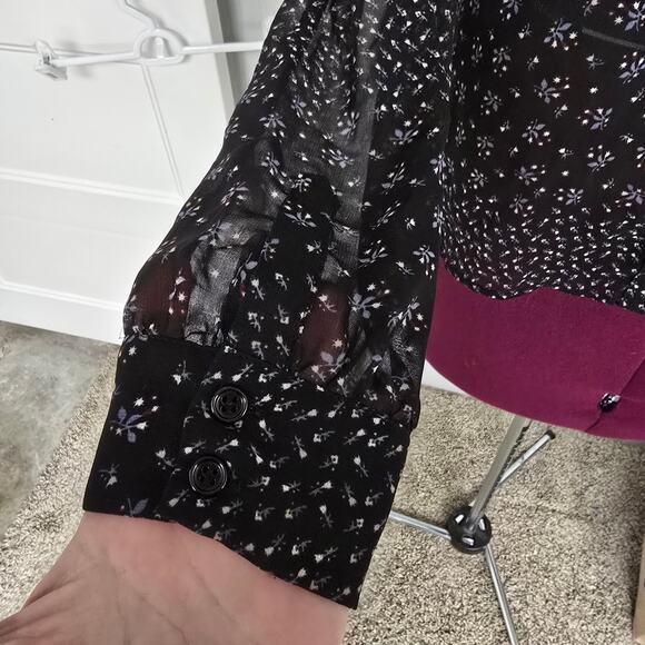 Women's Forever 21 Black Floral Sheer Button Up Open/Crop Back - Size Medium - Picture 5 of 7